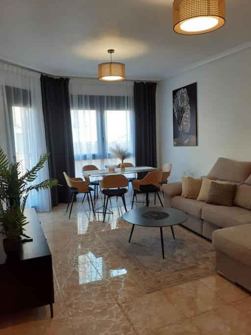 Luxury Port Apartments Торрев'єха Екстер'єр фото